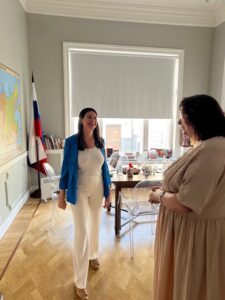 Елена Николаевна Приступа и Володин Александр Анатольевич совершили рабочий визит в ФГБНУ «Институт изучения детства, семьи и воспитания»