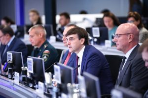 Дмитрий Чернышенко провел совещание с регионами и ведомствами по готовности к новому учебному году