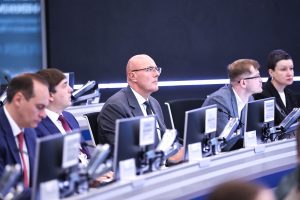 Дмитрий Чернышенко провел совещание с регионами и ведомствами по готовности к новому учебному году